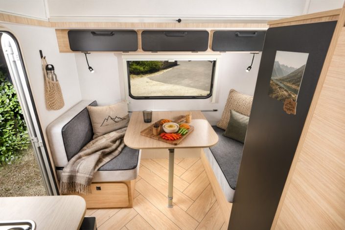 Caravelair Pop-Top Silver 442 2 (4)