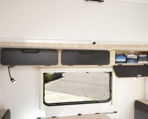 Caravelair Pop-Top Silver 442 2 (5)