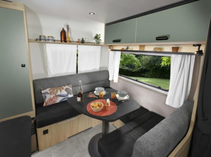 Caravelair Sport Line 420 (2)